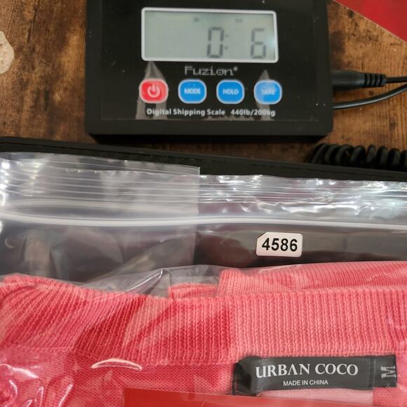 Urban Coco Knit Cropped Cardigan Lightweight Sweater Salmon Color Women’s SZ M - Picture 15 of 15